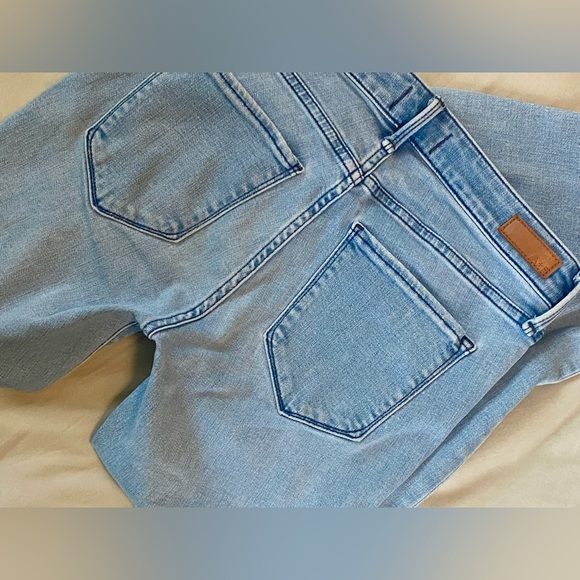 A&F Harper Super Skinny Jeans - Picture 9 of 10